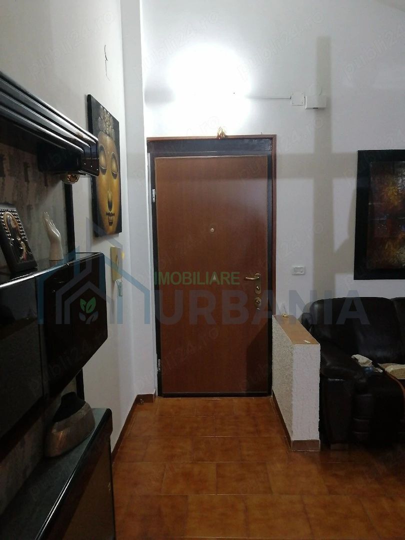 Apartament de vânzare, 100 m², etaj 3/3, cu terasă, localitate liniștită, la 90 km de Aeroportul Bari, Basilicata, Italia - Poză 3