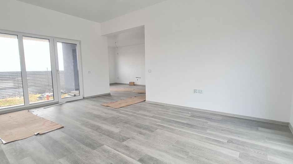 Casa 4 camere un nivel finalizata intabulata cartier Izvor Tarlungeni - Poză 11