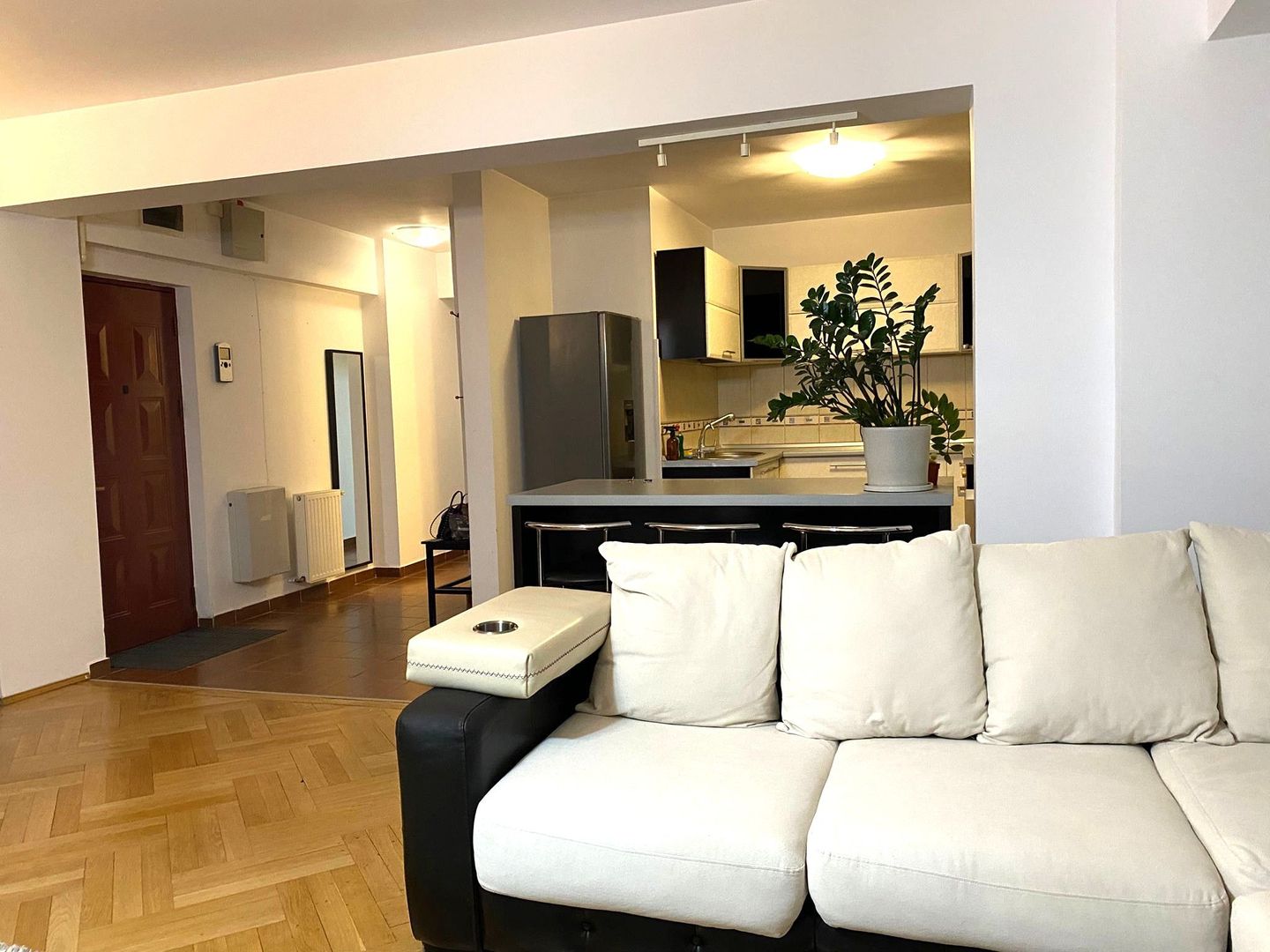 Apartament de inchiriat |3 camere  |Greenfield |living spectaculos - Poză 3