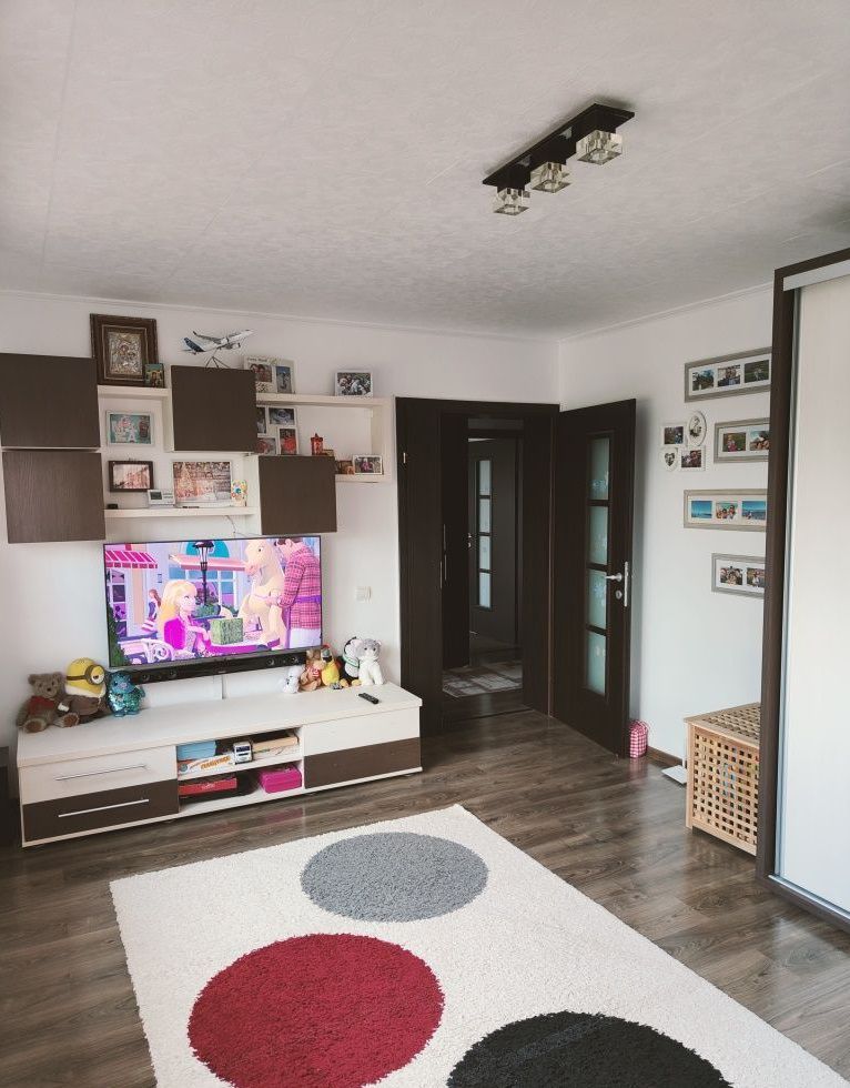 Apartament 2 camere Tractorul - Poză 2