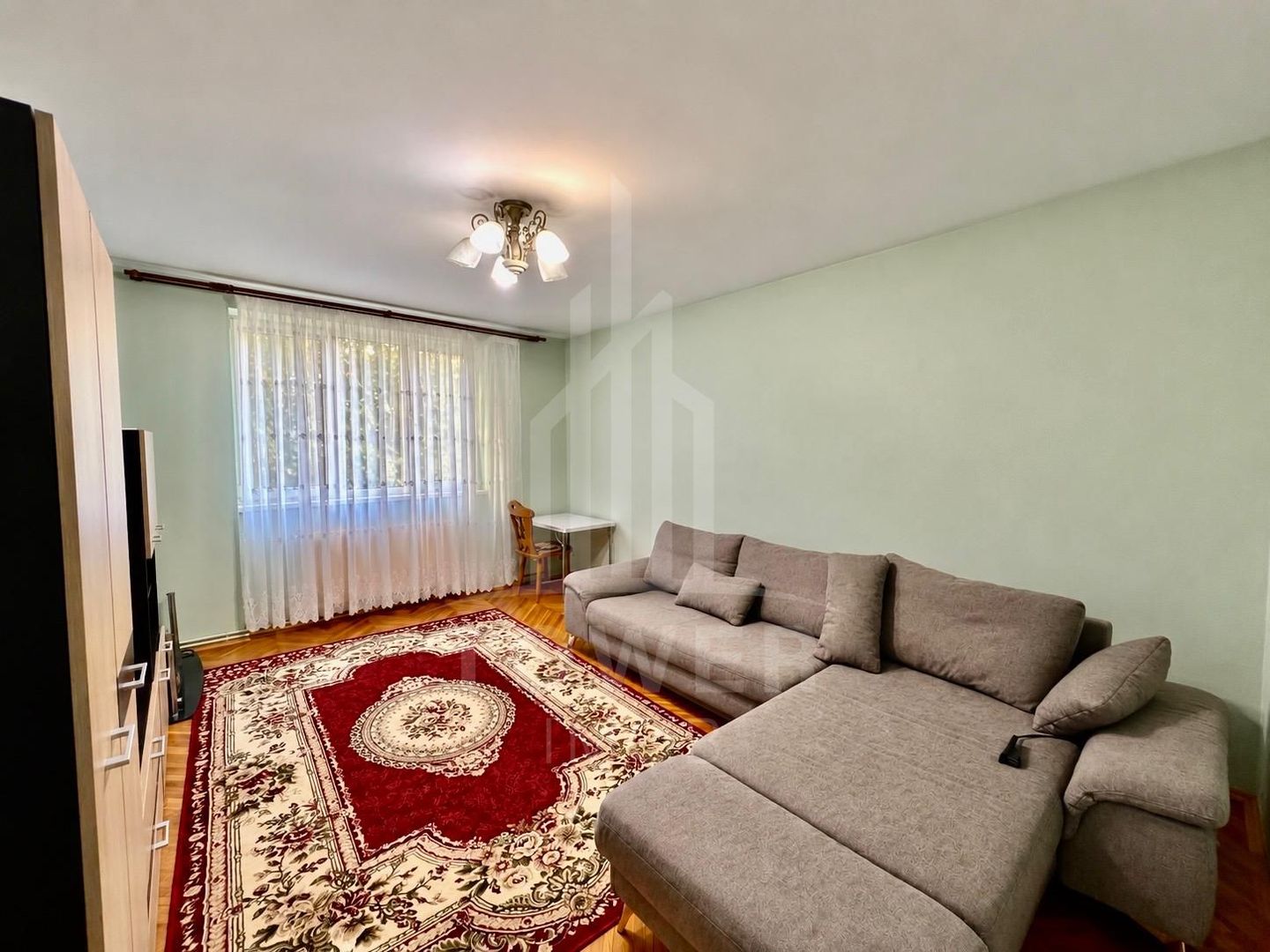 Apartament 3 camere de închiriat – Etaj 1 - Poză 1