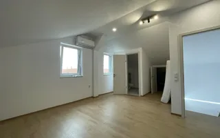 Casa tip duplex de închiriat, zona Oasului - Poză 17