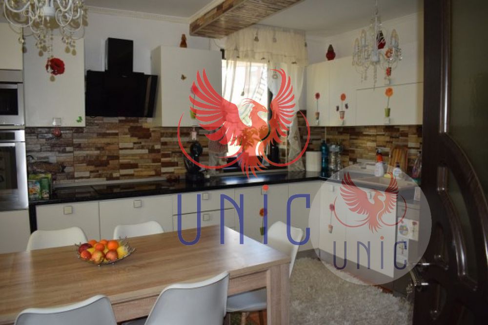 Super casa, super pret, zona Consul! - Poză 4