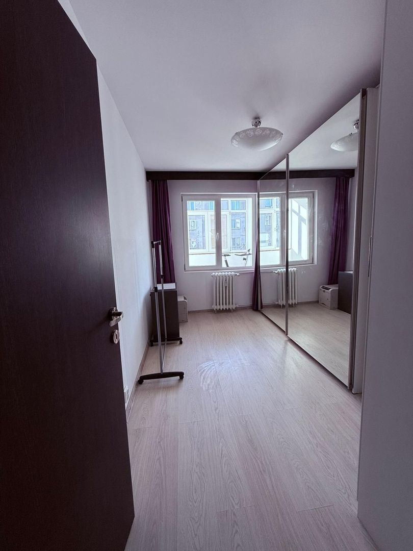 Apartament 4 camera Crangasi - Poză 3