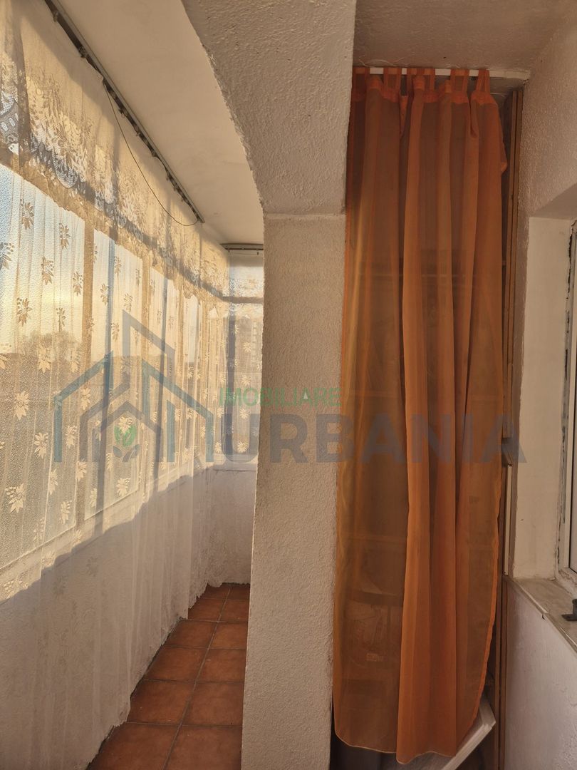 Apartament 3 camere decomandat, 72 mp, lângă Școala "George Coșbuc" Iași, etaj 4/4 cu pod - Poză 5