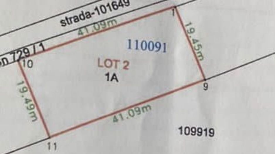 Teren intravilan - Poză 1