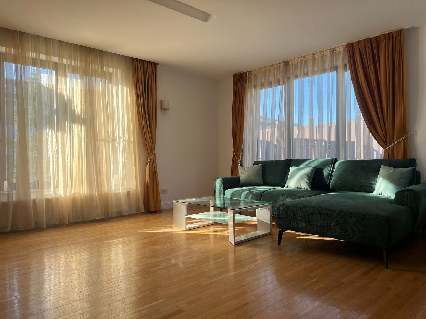CASA PREMIUM | OXFORD GARDENS - Poză 1