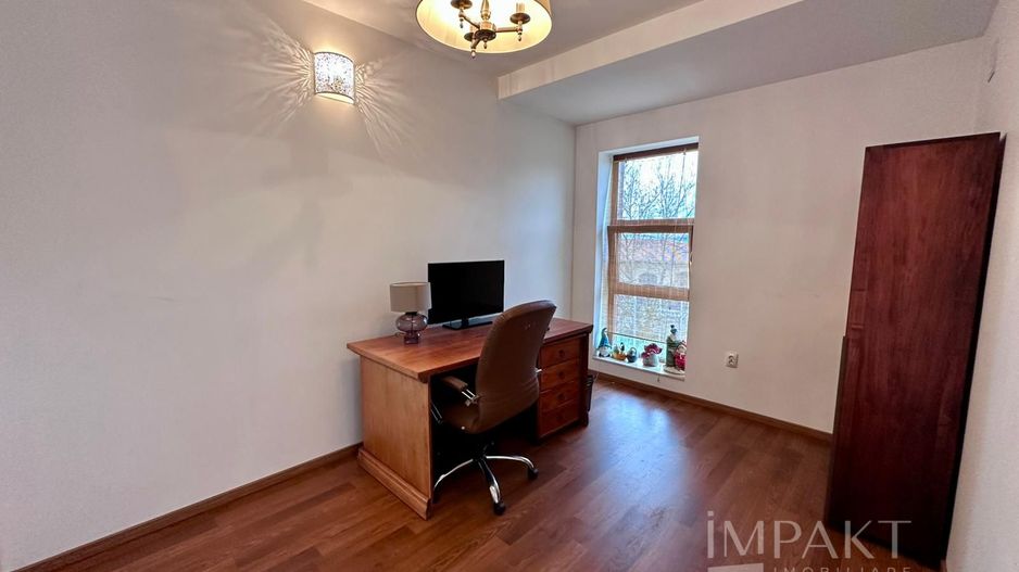 Vilă modernă 230 mp, teren generos 1000 mp, garaj, Iris - Poză 12