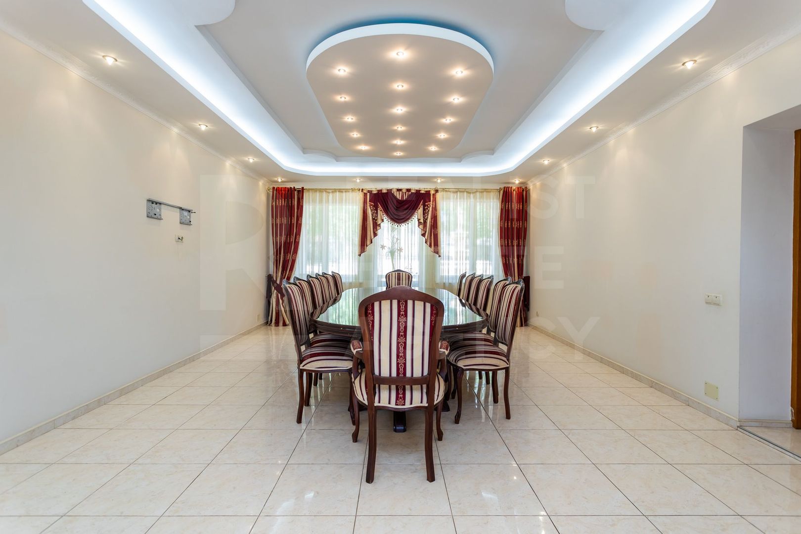 Casă în 4 nivele, amplasat pe strada Chicago, Stăuceni. - Poză 9