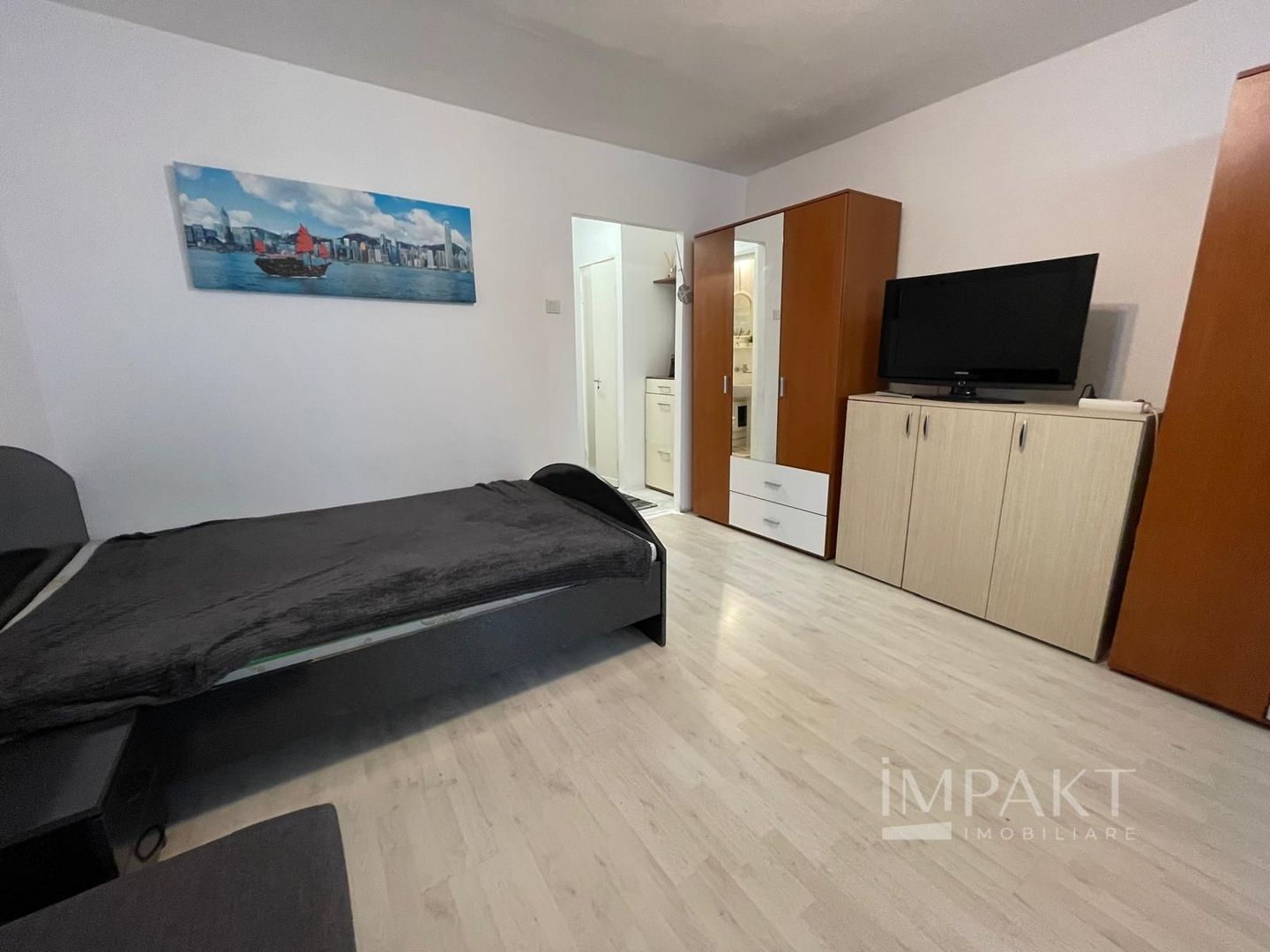 Garsoniera moderna de vanzare, cartier Manastur! zona BIG! - Poză 2