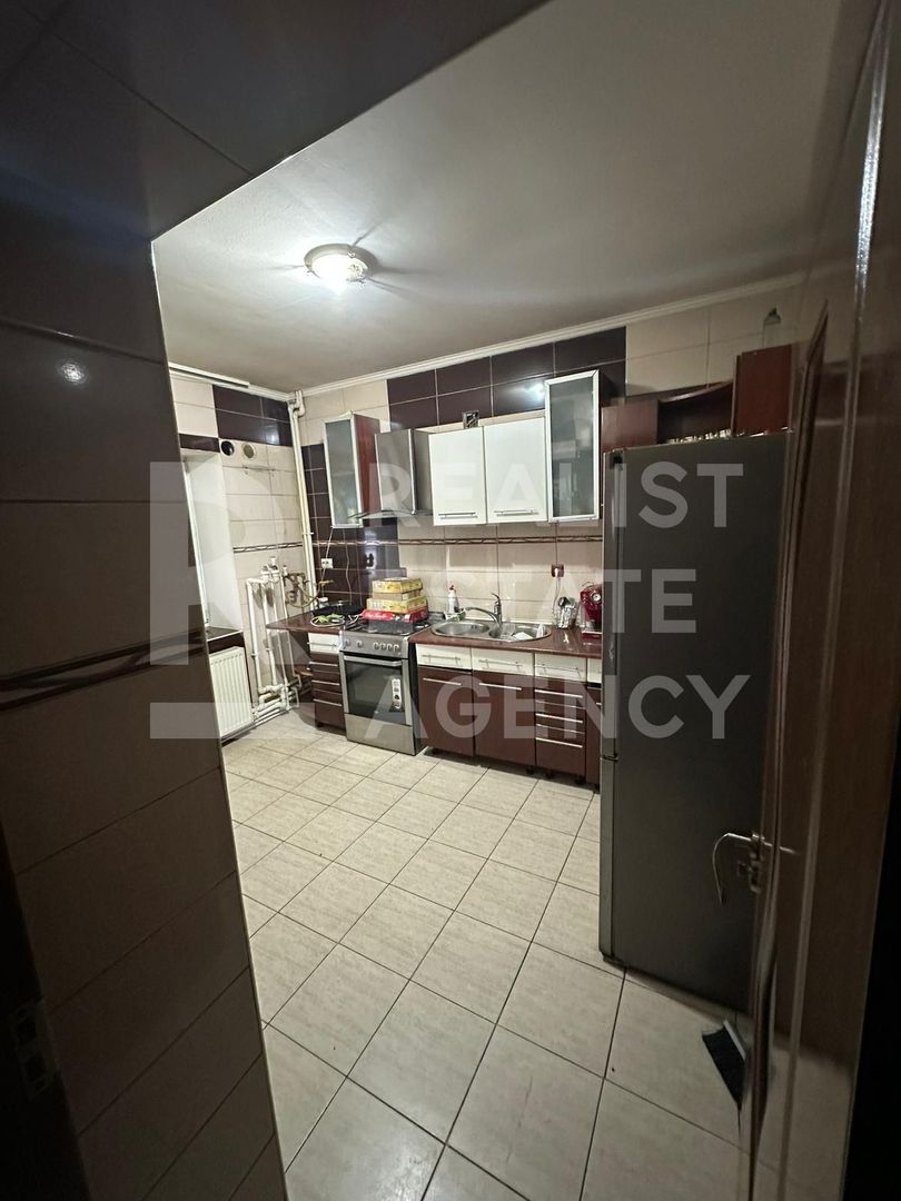 Casă în zonă centrală, Cantemir, Iași, pentru locuință sau buissnes - Poză 5