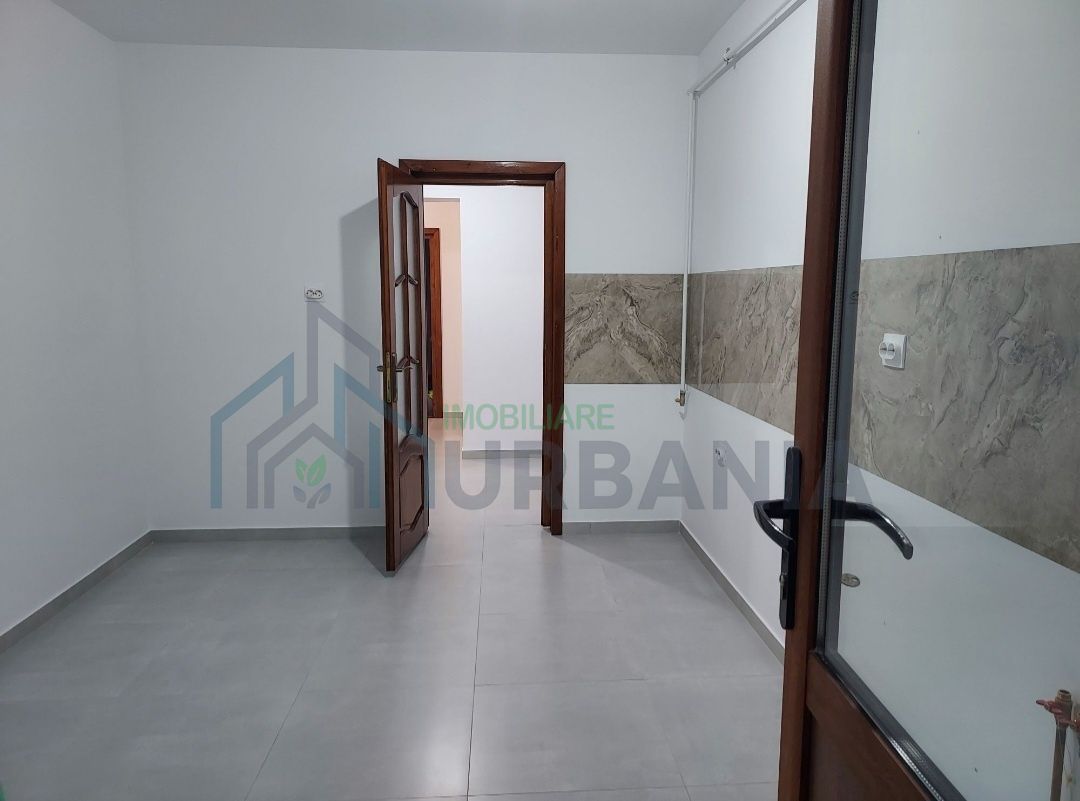 Apartament 3 camere, Păcurari, etaj 2/9, 83,92 mp, renovat, 156.000 Euro - Poză 2