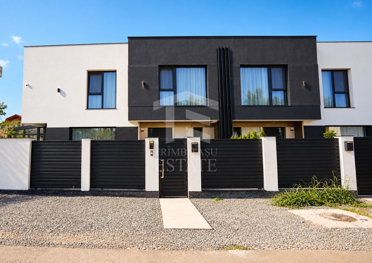Casă spectaculoasă în Constanța | Design, tehnologie și confort - Poză 34