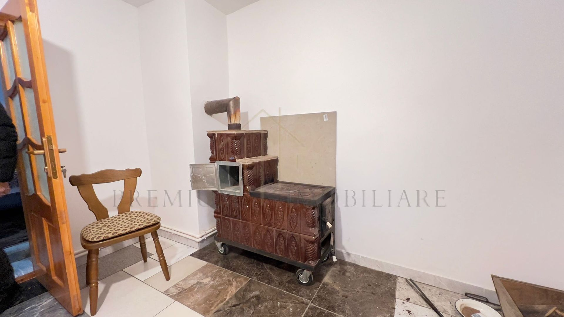 Casă renovată 2025 de vânzare în Cireșoaia - Poză 8