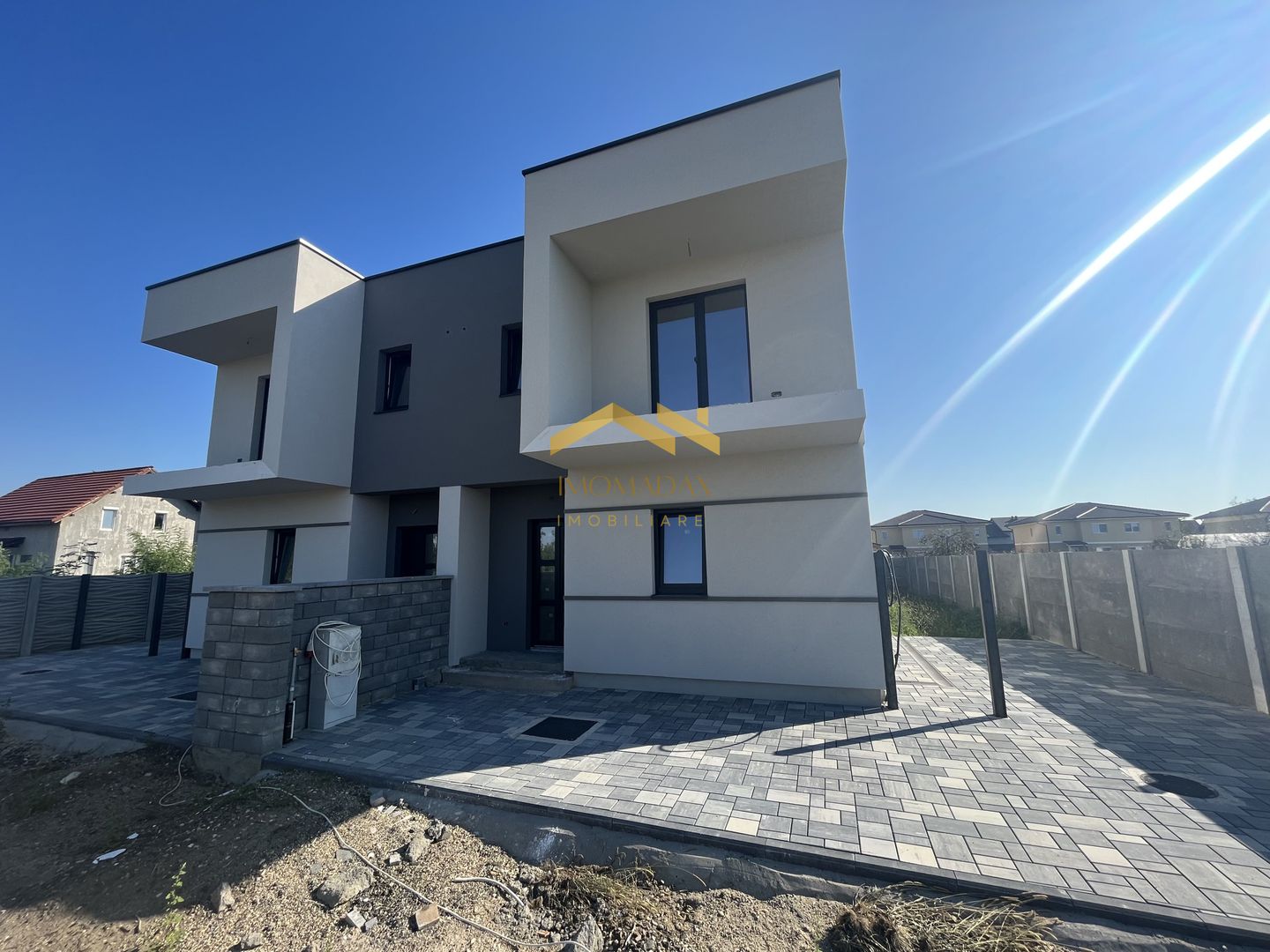 Duplex| 4 camere| Mosnita Veche - Poză 1