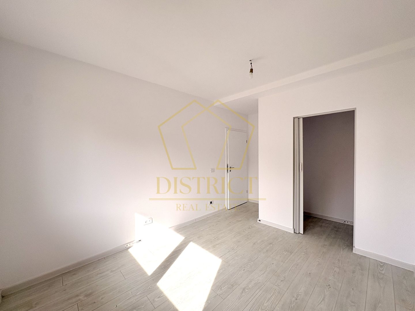 Apartament superb cu 2 camere I Giroc - Poză 3