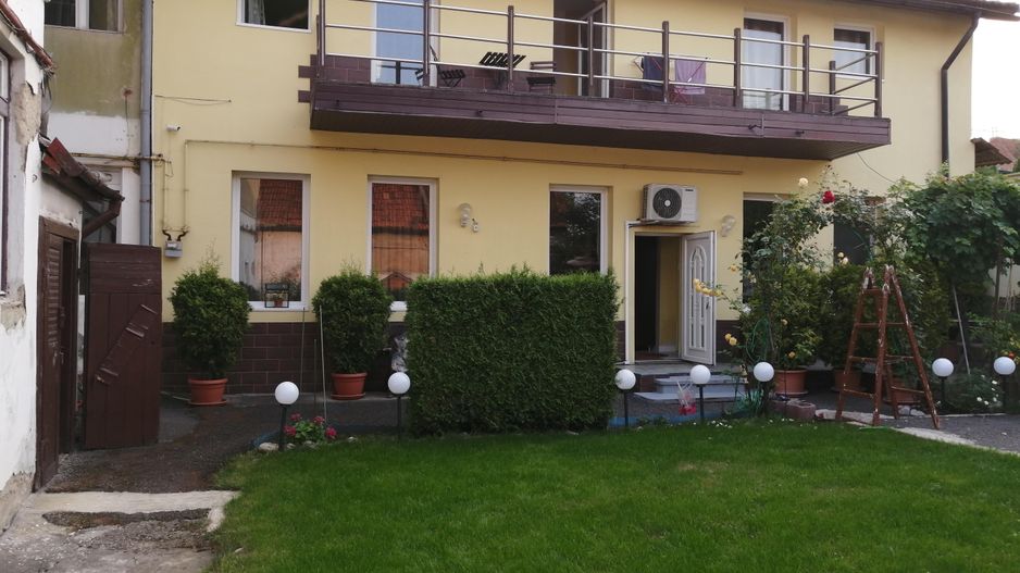 Casa Brasov - zona Lunga - Poză 1