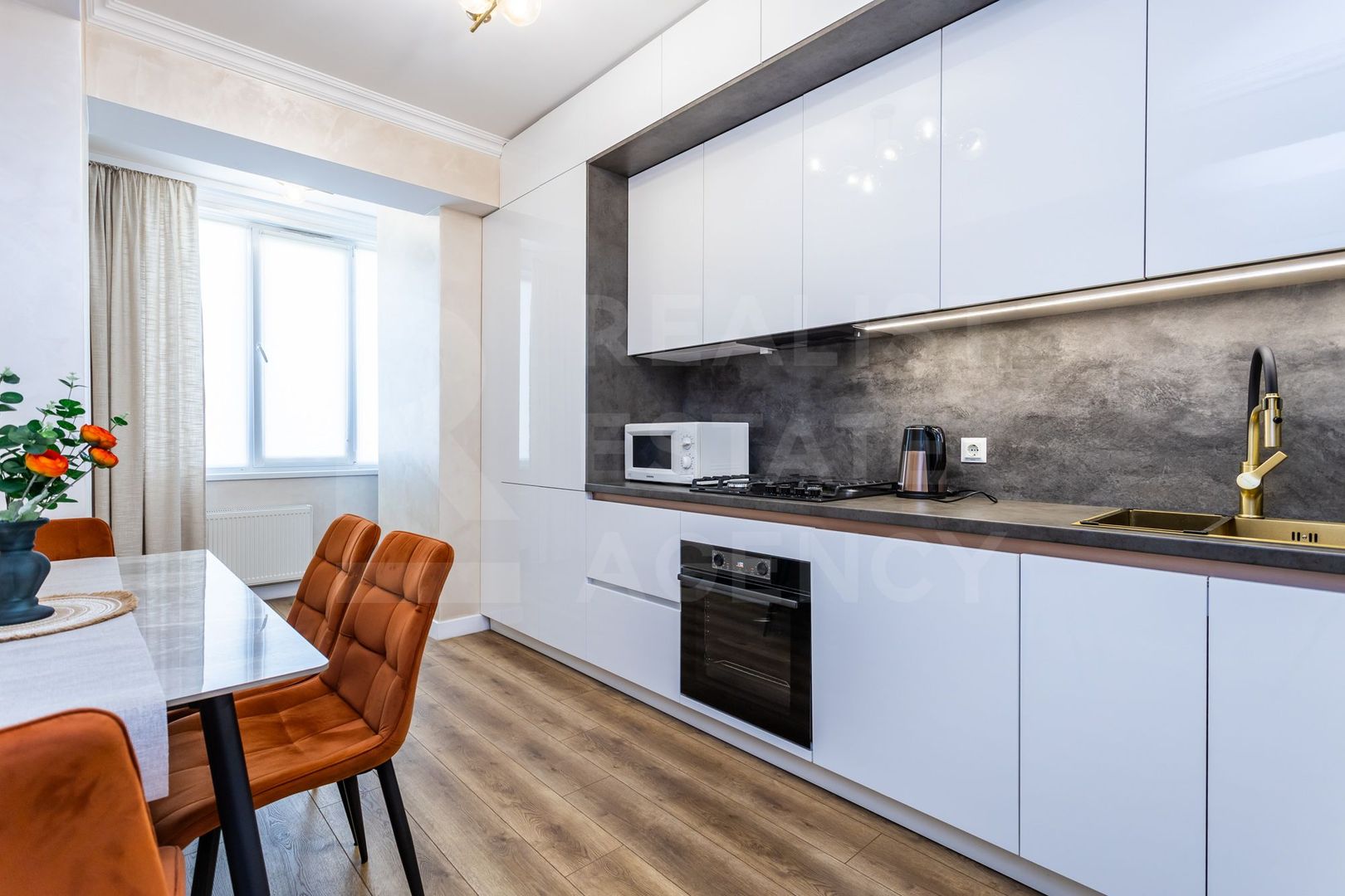 Chirie, apartament, 2 camere, strada Nicolae Costin, Buiucani - Poză 1