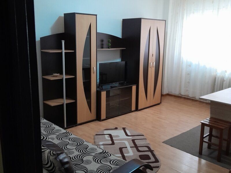 GARSONIERA GORJULUI, BUCATARIE INCHISA, METROU 3 MINUTE, LIBER - Poză 3