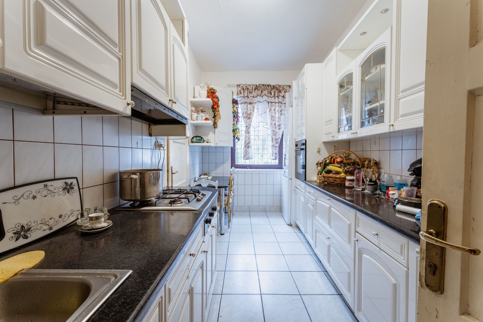 Vilă situată pe Calea Romanilor - Poză 8