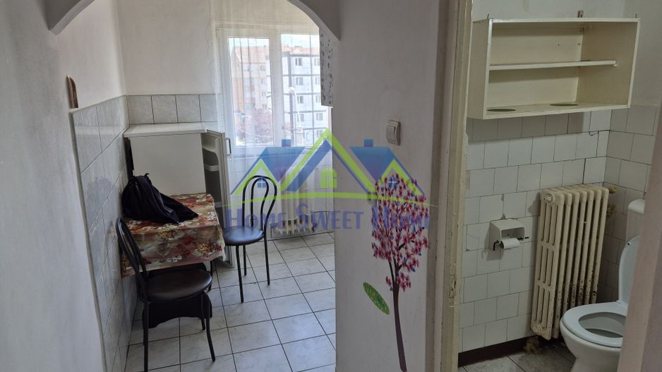 Inchiriez Gars., zona Profi(langa K3), in B1, et 3, balcon, din 3 Oct. - Poză 2