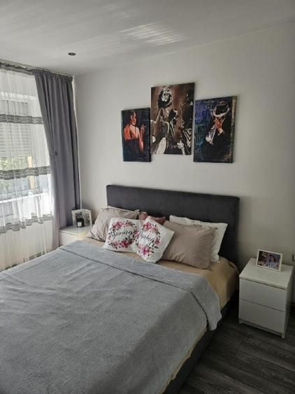 Apartament 3 camere Decomandat - Poză 1