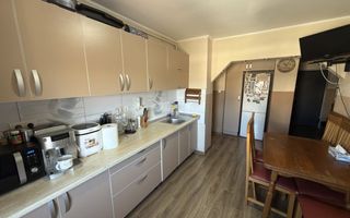BRASADAS vinde ap 3 cam etaj 4/4 in Micro 17. - Poză 5