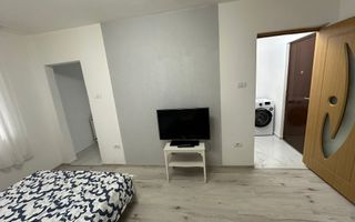 Garsoniera la parter Girocului- parcare in spatele blocului - Poză 2