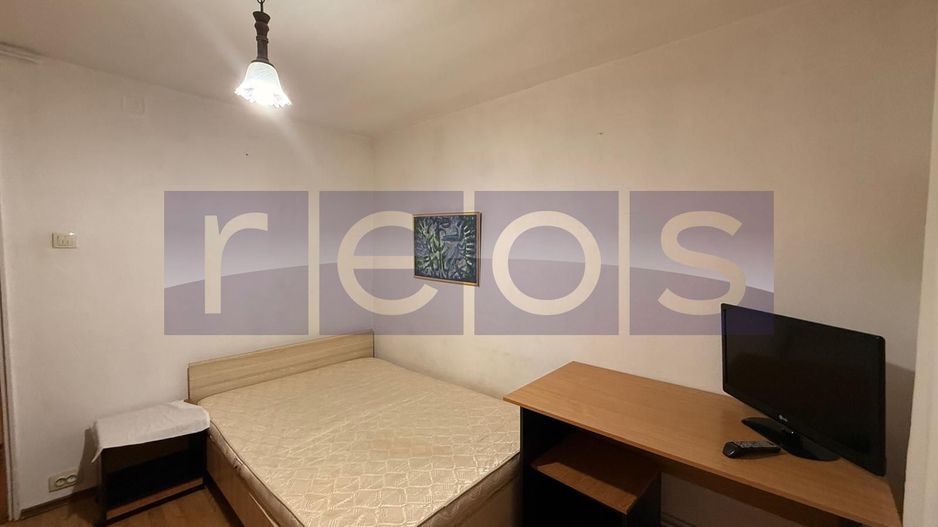 VANZARE APARTAMENT  2 CAMERE ZONA MOSILOR - Poză 4