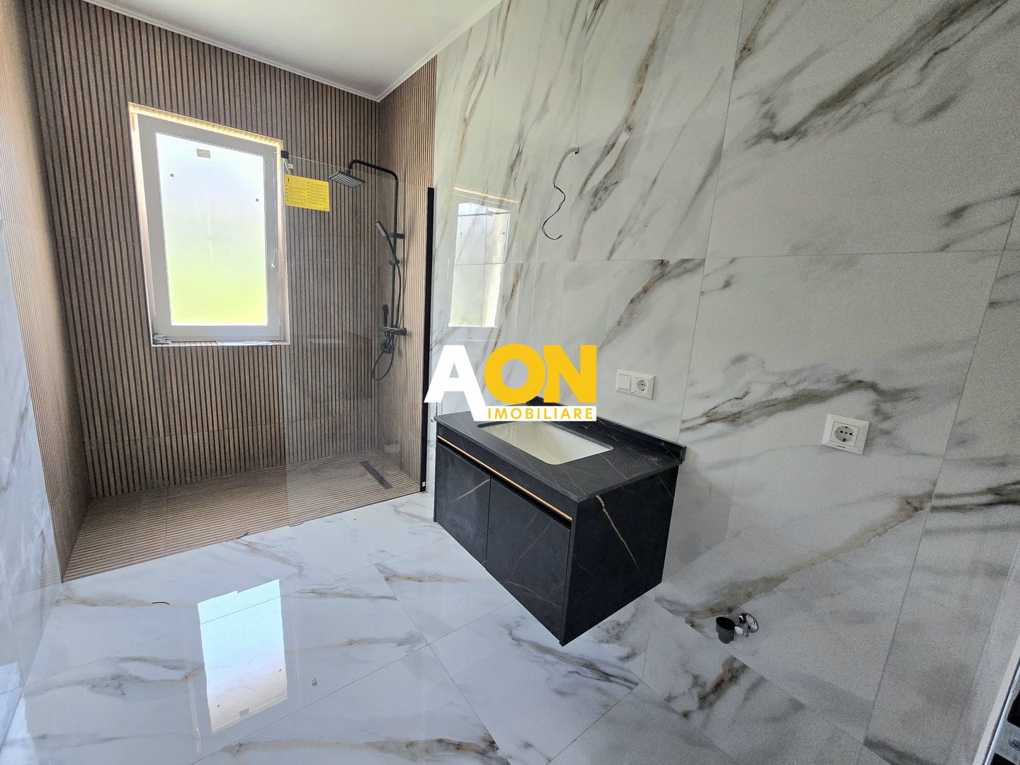 Casă Individuală de Închiriat, 4 Camere, Prima Închiriere, Ampoi 3 - Poză 12