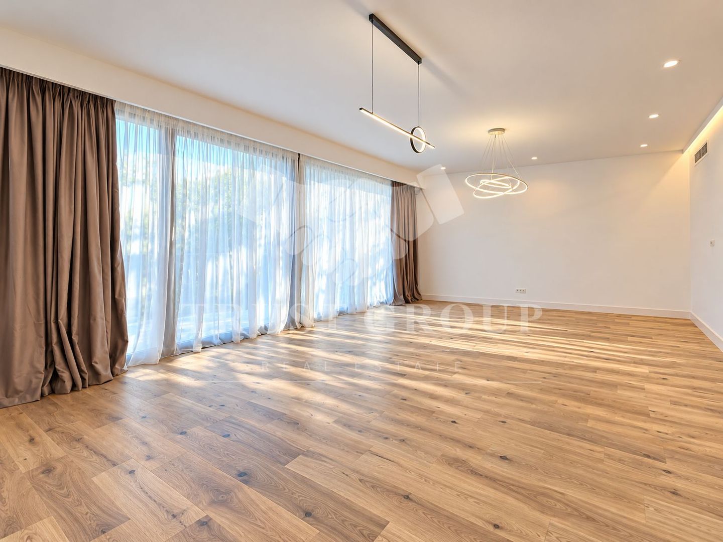 Vila Iancu Nicolae | Smart Home | 2026 | Curte libera 330mp - Poză 15