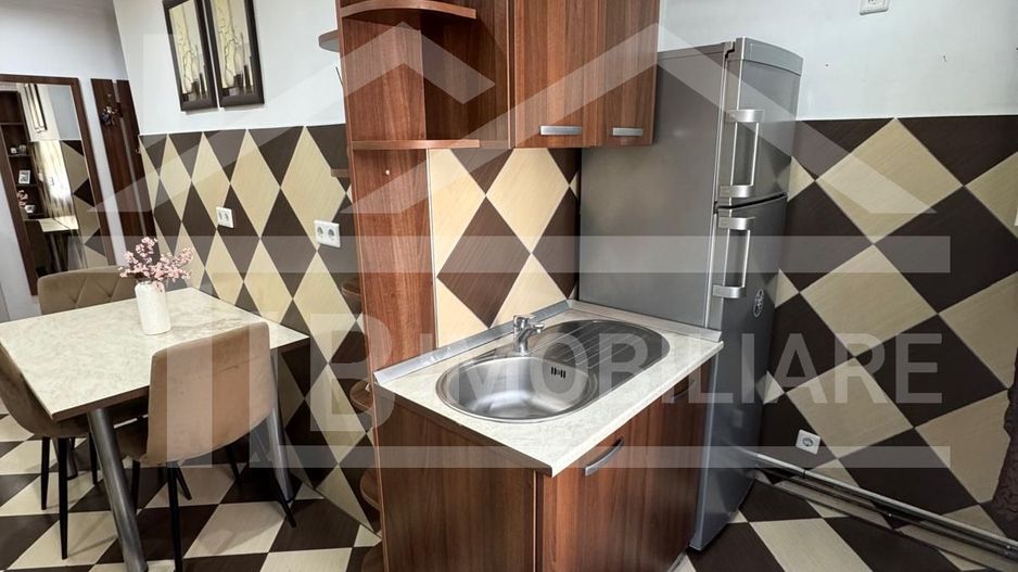 Apartament cu 3 camere, 65 mp, decomandat, Zona UMFST - Poză 9
