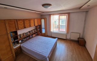 Casă 6 Camere | Sistem fotovoltaic 6.4 kW | Garaj | Lazaret - Poză 2