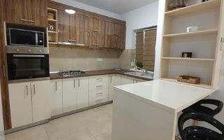 Apartament 3 camere, grădină proprie, parcare inclusă, centrală, boxă - Poză 4