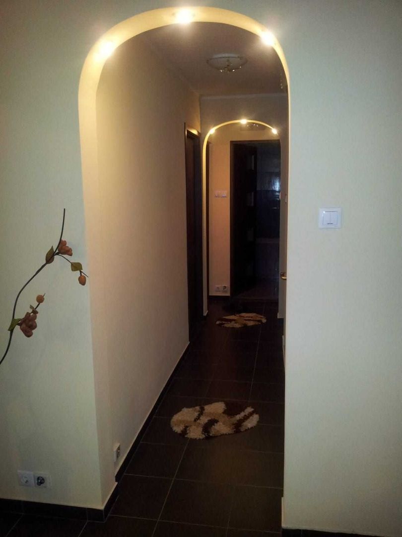 De închiriat apartament 3 camere Piata Sudului - Poză 5