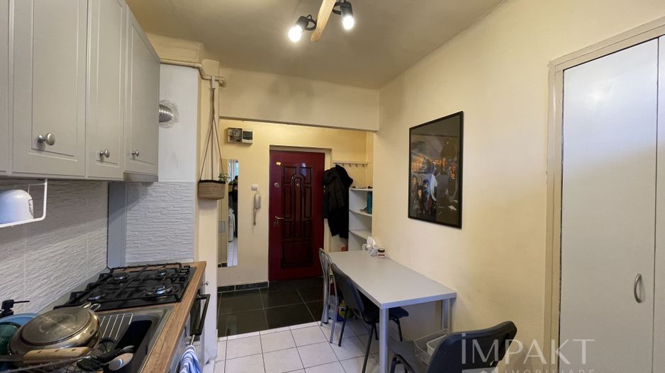 Apartament cu 2 camere langa Teatrul national (centru) - Poză 1