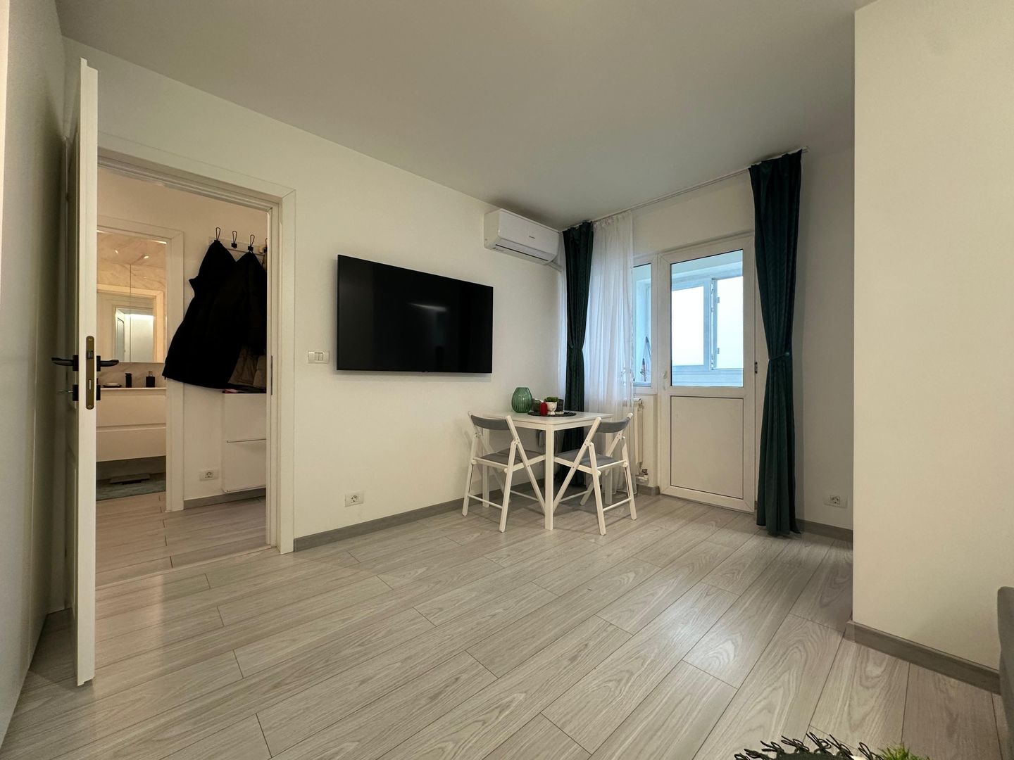 Apart 2 camere renovat 2024 Str Moldovița 0% comision! - Poză 2