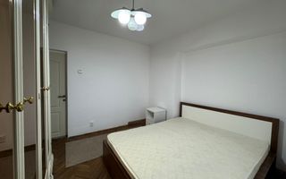Apartament 3 camere 2 bai zona Parc Nicolina 1 - Poză 2