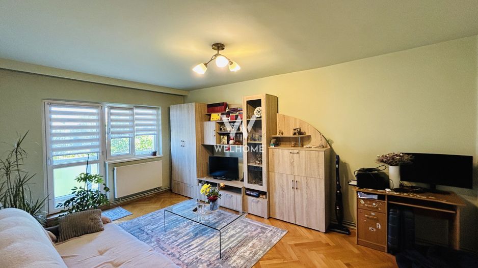 Apartament decomandat, cu 3 camere, 2 bai, 2 balcoane - Zona Strand - Poză 6