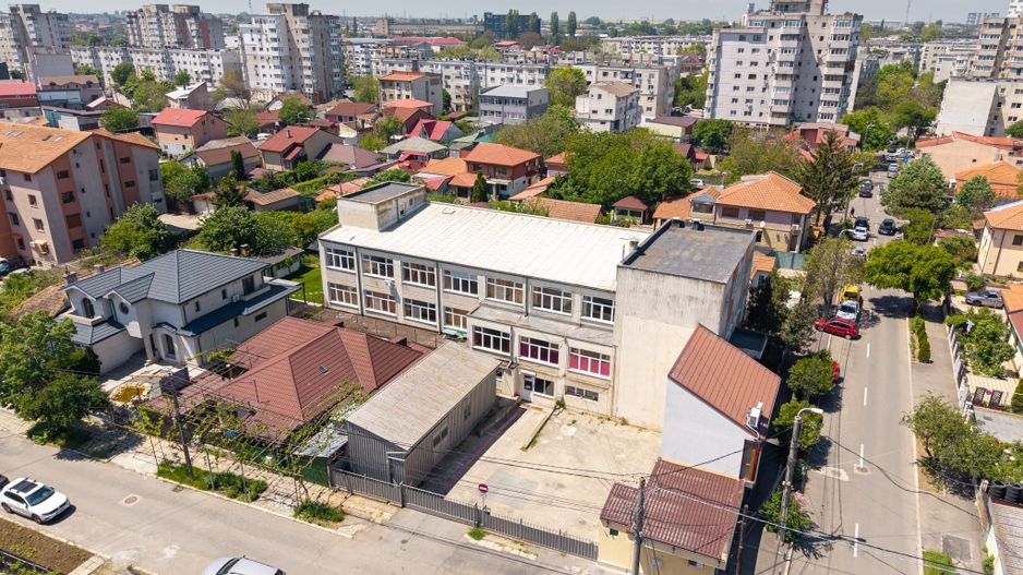 Spatiu comercial premium de inchiriat cu parcare si lift/Constanta - Poză 4