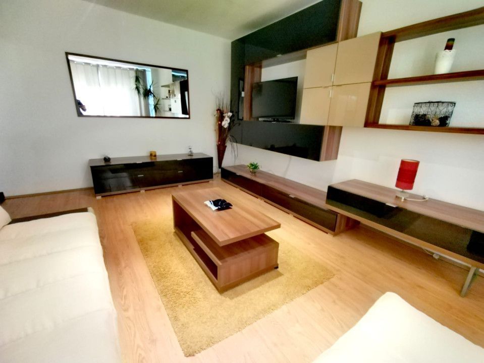 Apartament 3 camere, etaj 1, aproape de Facultate, zona Micalaca - Poză 3