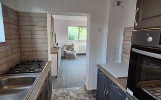 Casă individuala, renovată, mobilată și utilată, zona centrala. - Poză 3