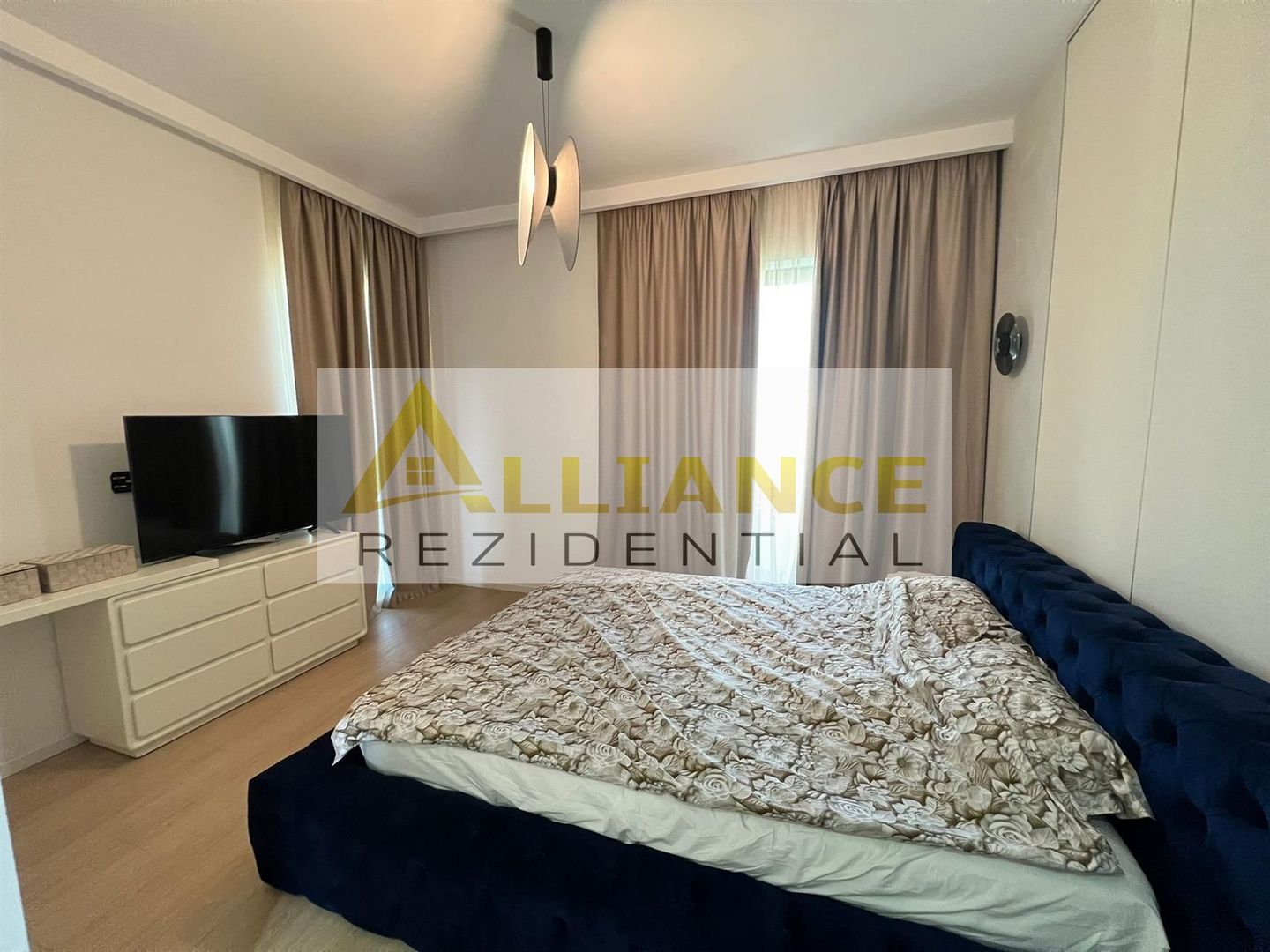 Casa individuala - 4 camere - 2 bai - la 5 min de RATB - Poză 17