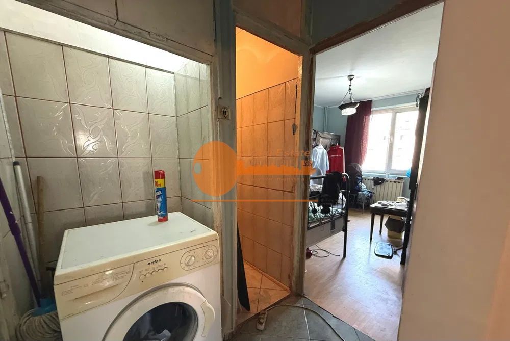 Apartament cu 3 camere in zona Crangasi - Poză 4