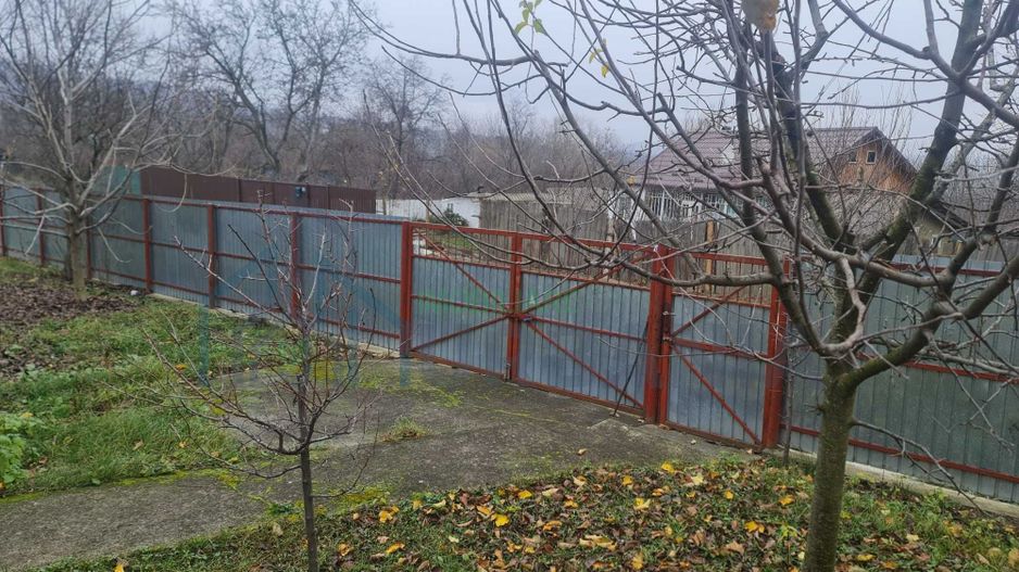 teren + casa batraneasca satul Hilita com Costuleni intravilan - Poză 5