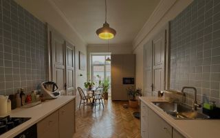 Apartament in imobil istoric, zona centrală in Cluj-Napoca, mobilat. - Poză 1
