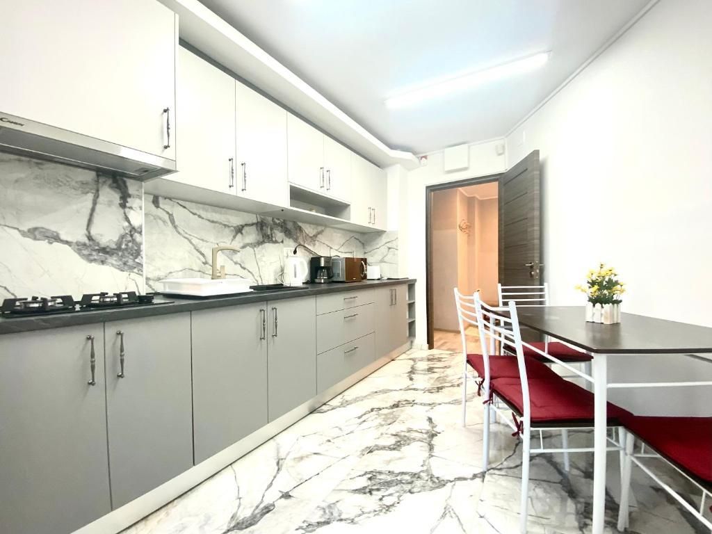 Apartament cu 3 camere zona ONIX, mobilat și utilat complet, 700 euro/luna - Poză 14