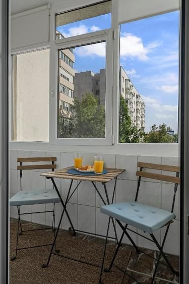 Garsonieră superbă, PiațaVictoriei, mobilat complet, certificat turistic - Poză 10