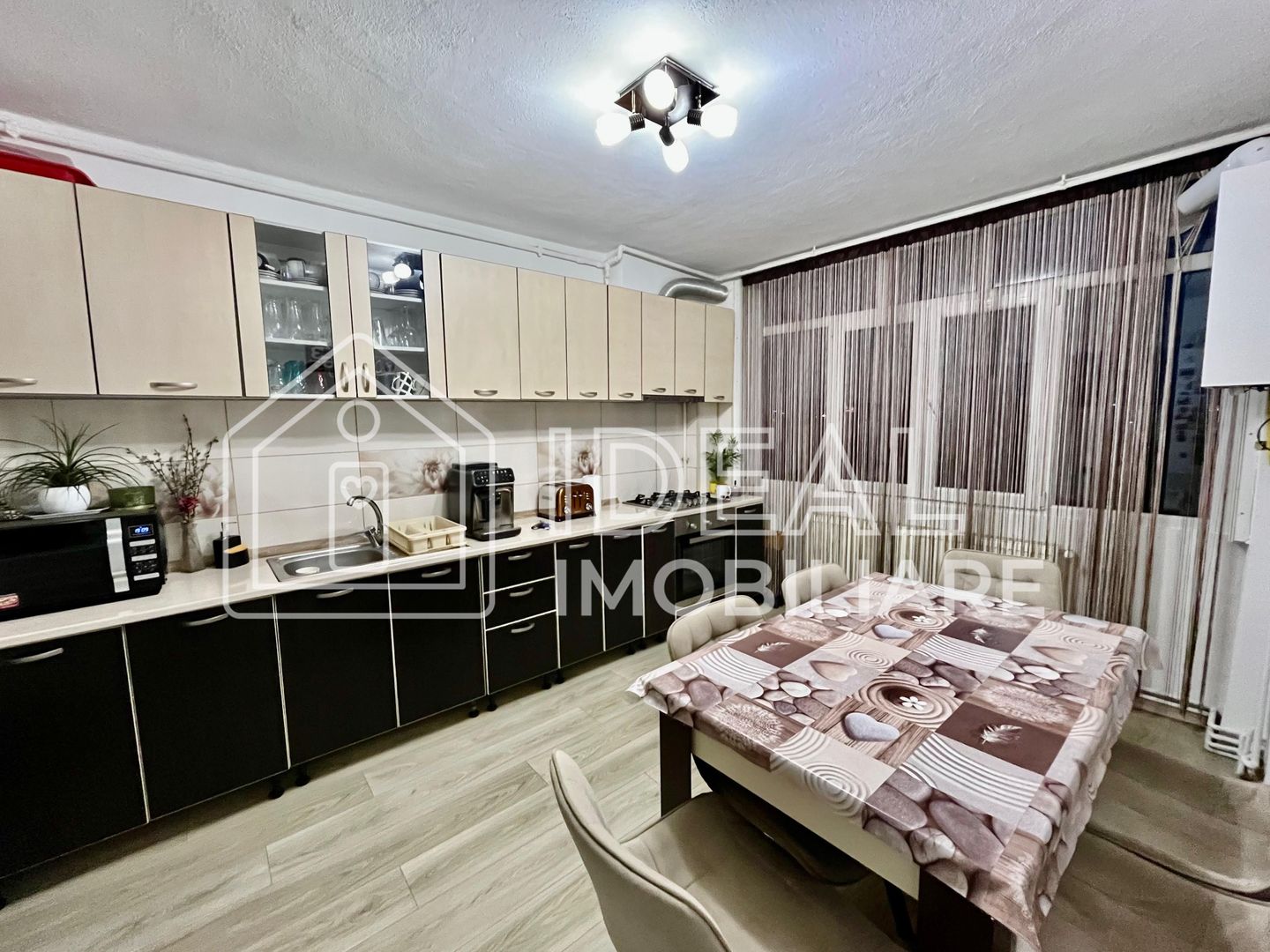 Apartament 2 camere decomandat | Vasile Aaron | 60 mp - Poză 2