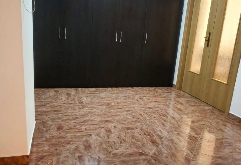 Închiriez apartament 2 camere, Nerva Traian, spațios - Poză 7